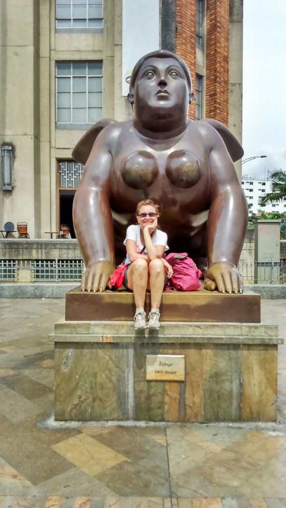 Plaza Botero con scultura di Botero a Medellini