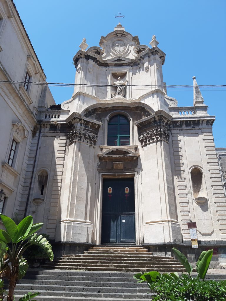 La chiesa di San Benedetto in via crociferi a Catania