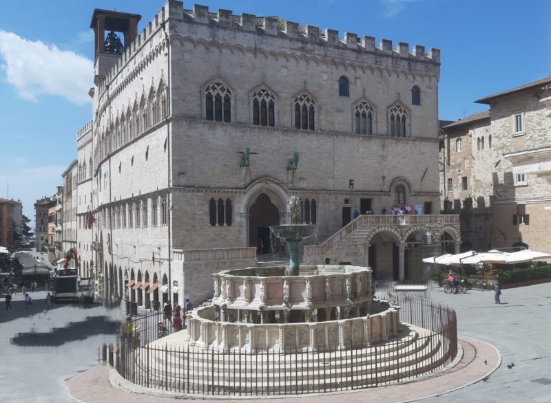 Piazza IV Novembre di Perugia nOVEM